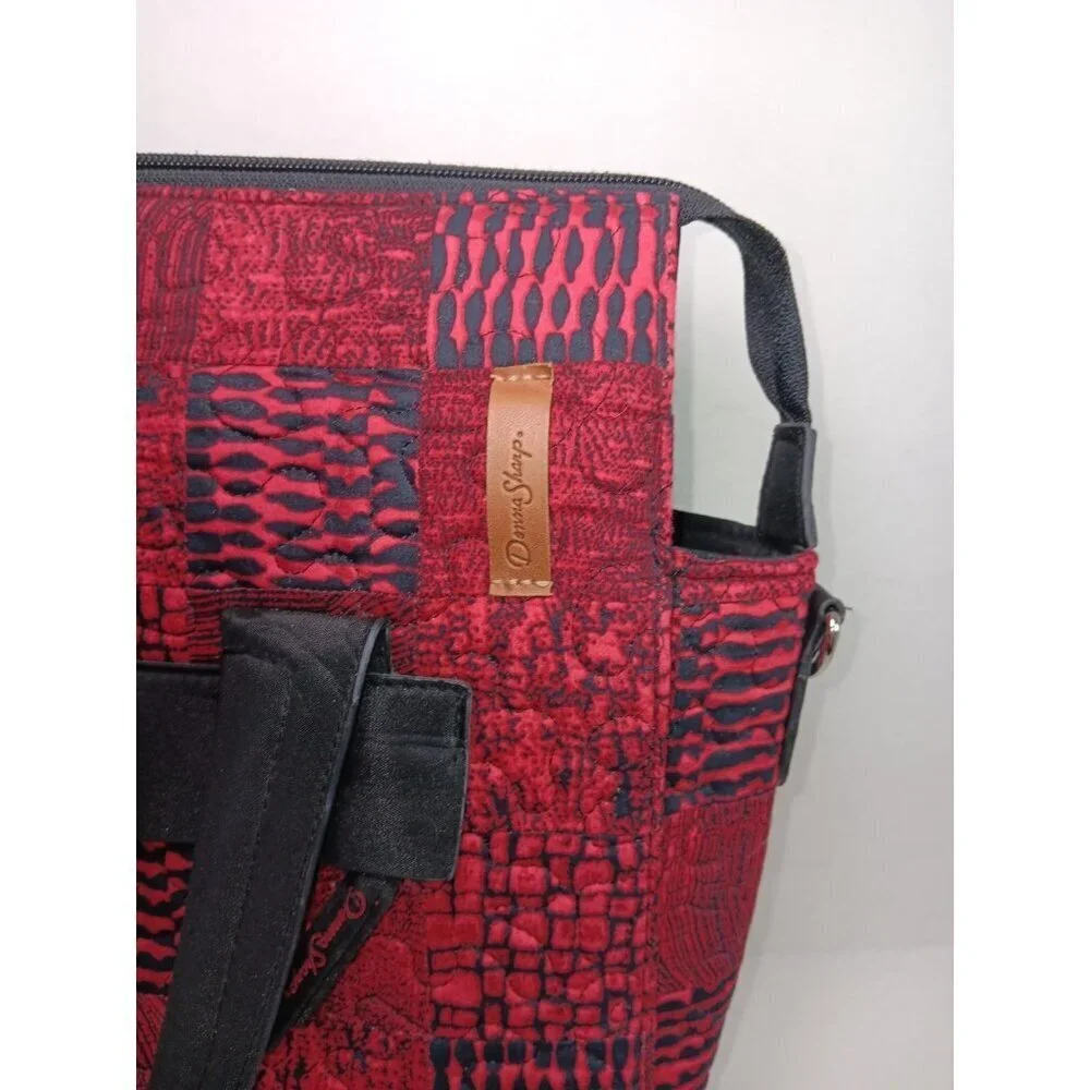 Donna Sharp Red Quilted Patchwork Puzzle Tote Bag Raleigh Leah Patch 12inx15in
